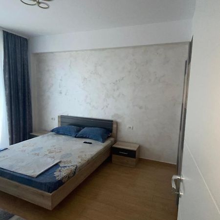 Costin Apartments C&C Residence 2 Нэводари Экстерьер фото